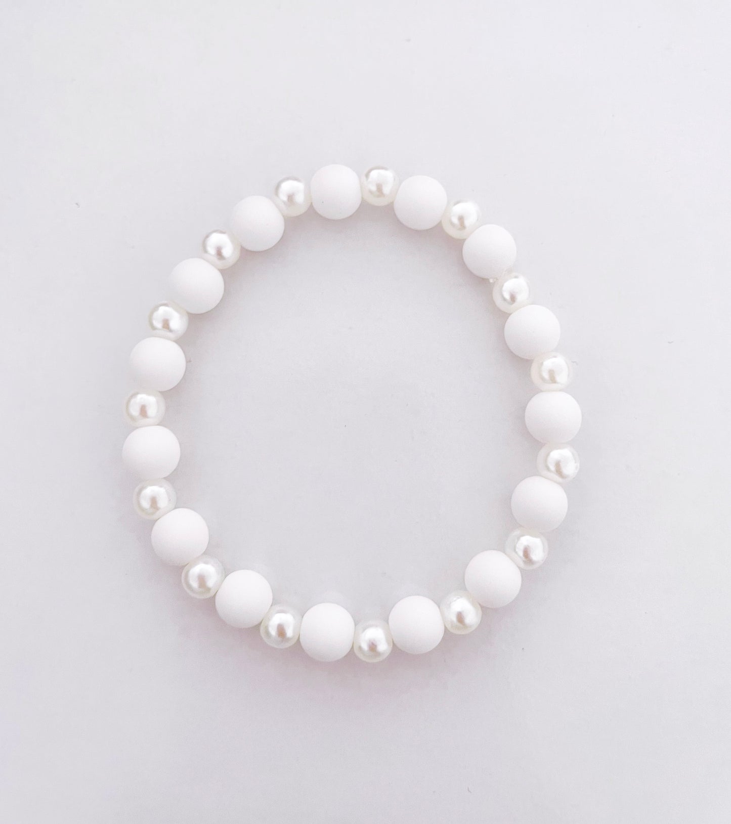 Medium Pearl Color Bracelets